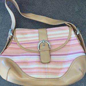 Women pink shoulder bag